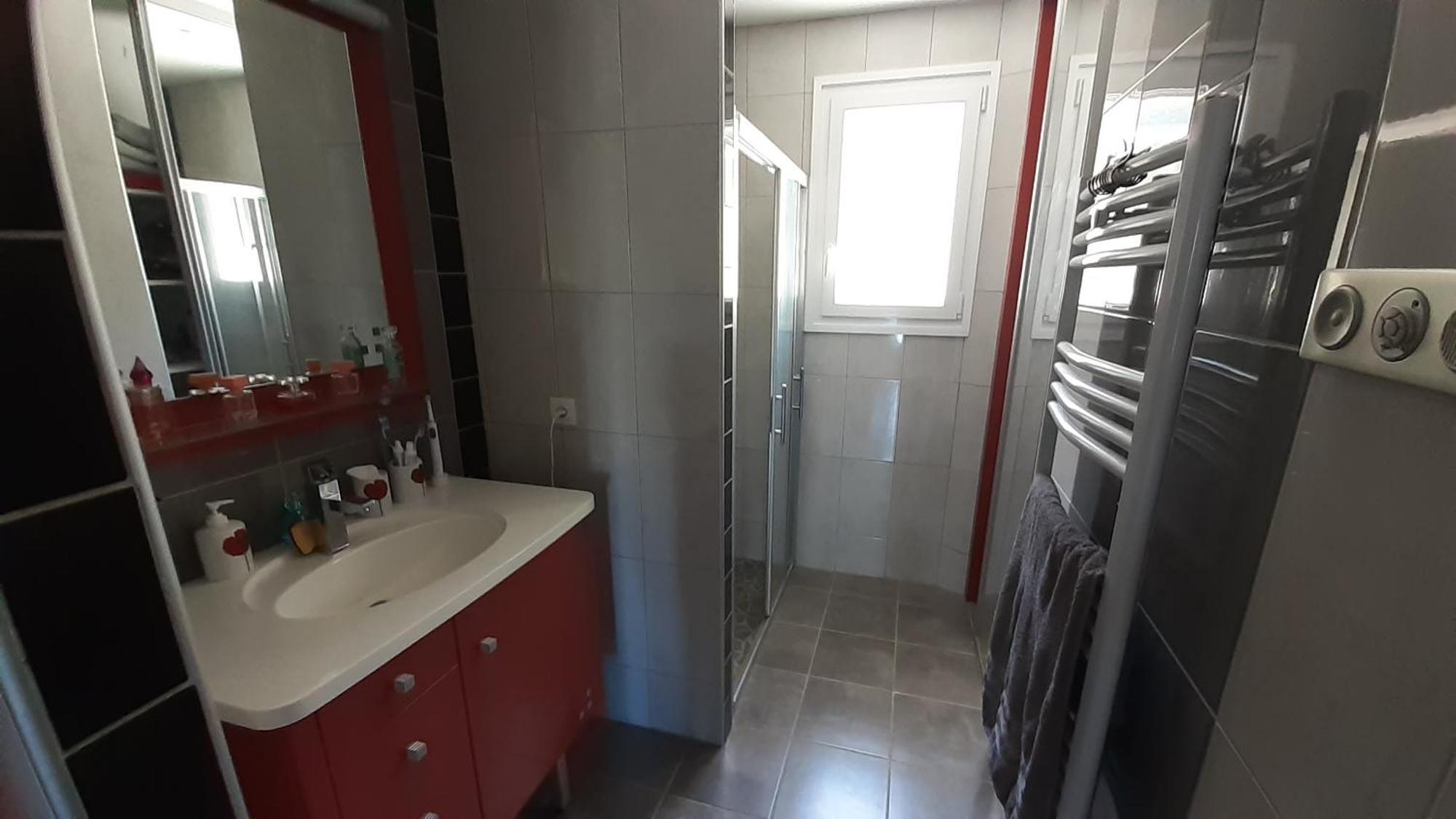 Haute-loire Belle Maison Neuve Plain-pied 4 Etoiles Avec Parc Arbore Clos *